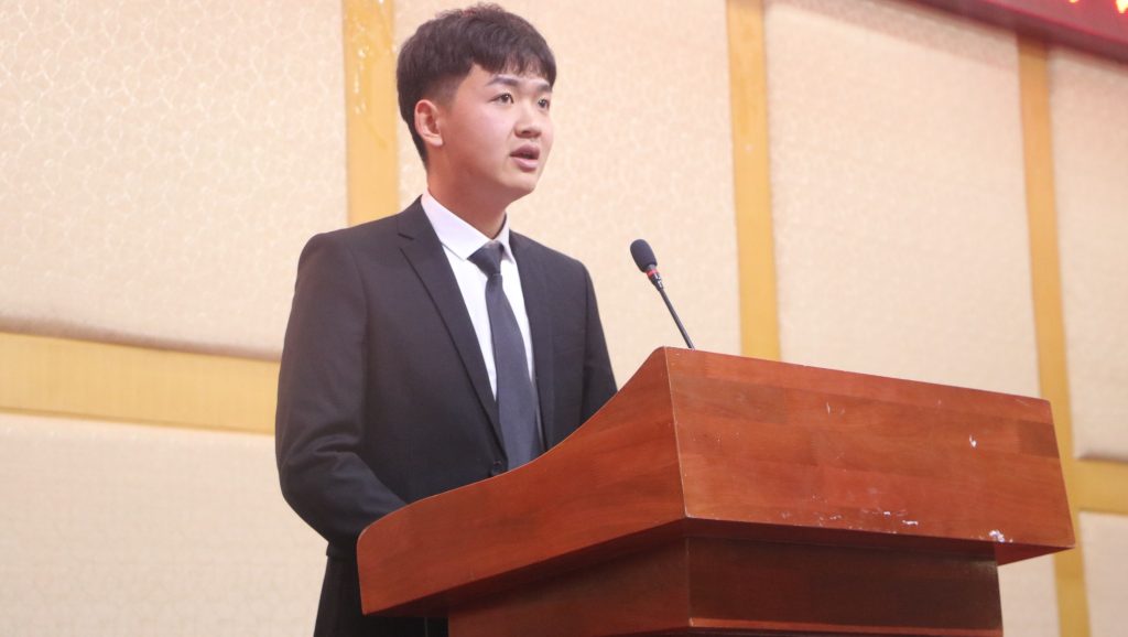 爱游戏