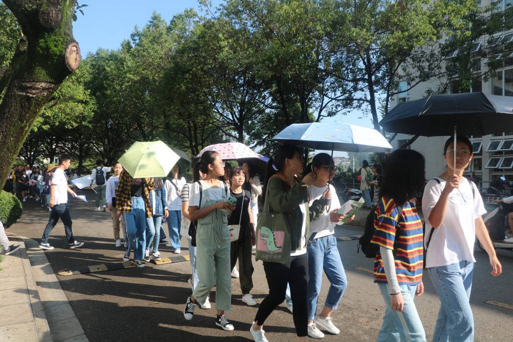 爱游戏